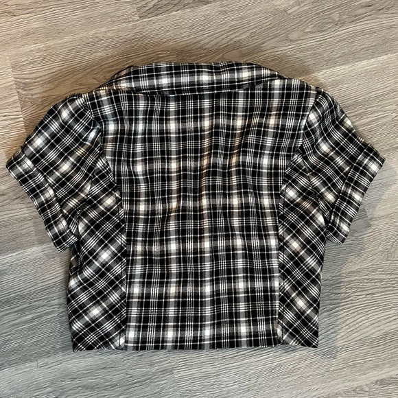 Guess half length short sleeve jacket - Picture 2 of 4